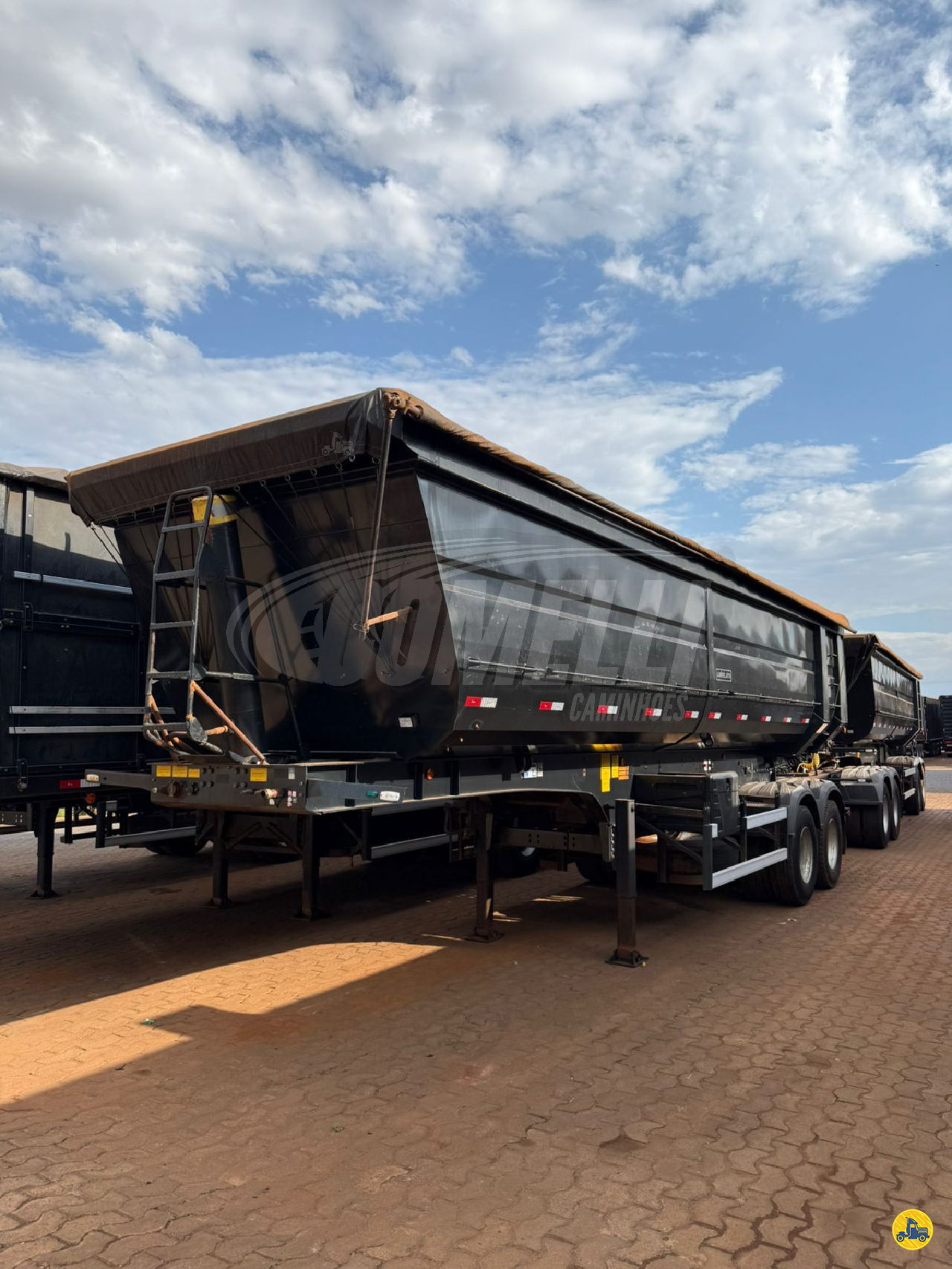 CARRETA RODOTREM BASCULANTE Comelli Caminhões RIO VERDE GOIAS GO
